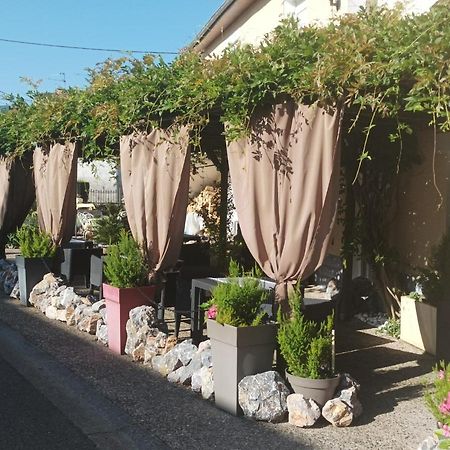 L' Auberge Campagnarde, Lourdes Poueyferre Bagian luar foto