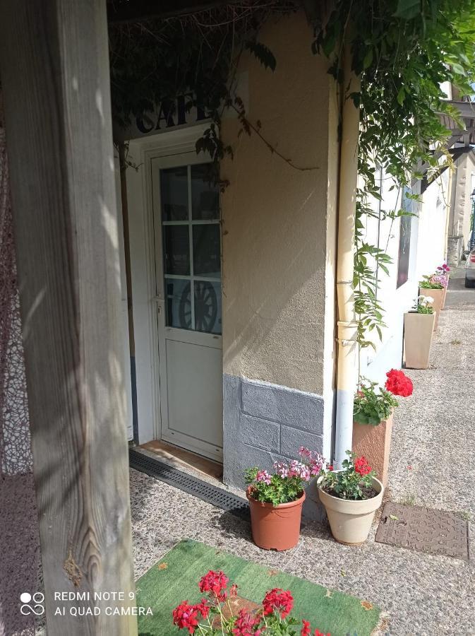 L' Auberge Campagnarde, Lourdes Poueyferre Bagian luar foto