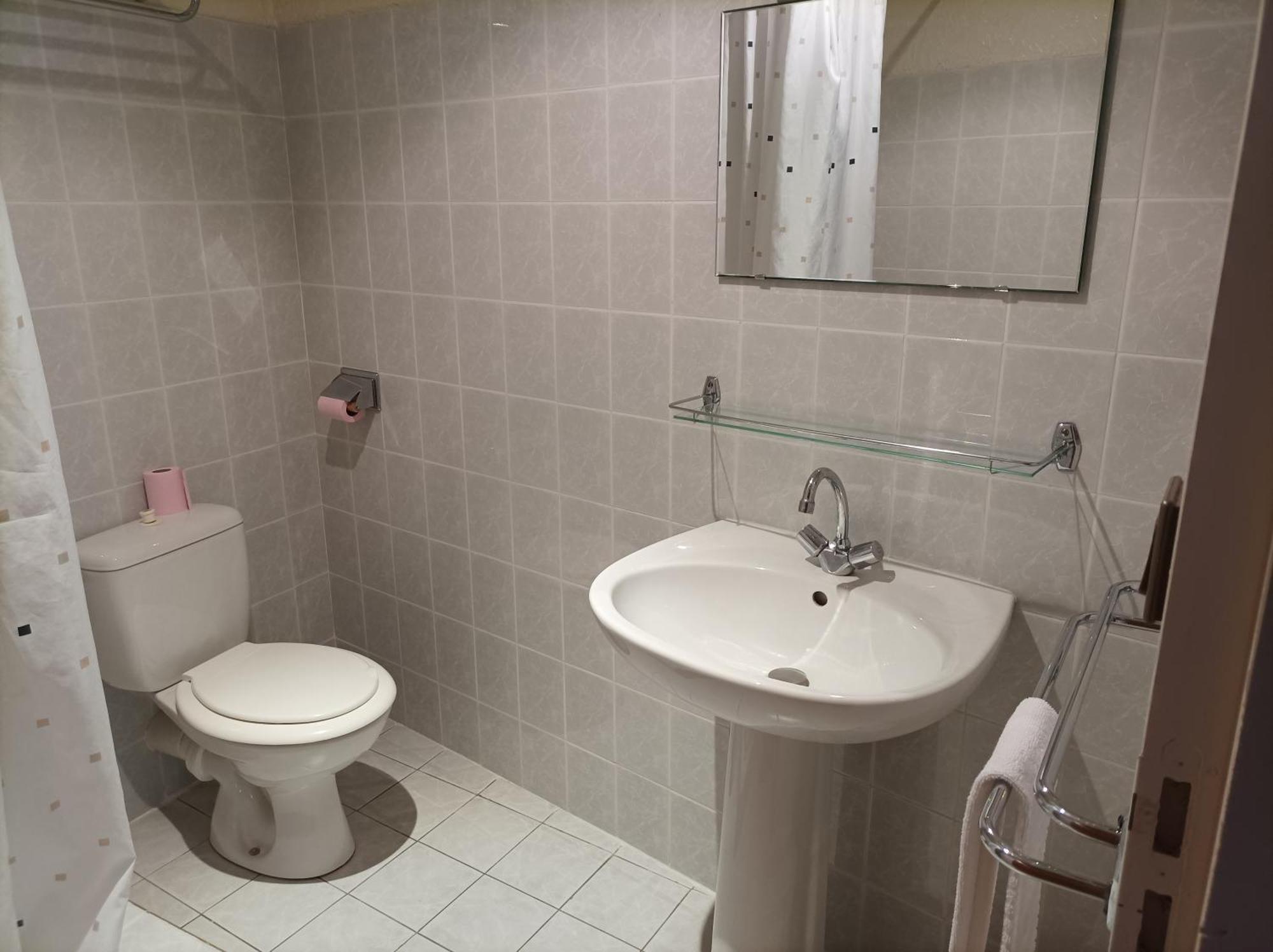 L' Auberge Campagnarde, Lourdes Poueyferre Ruang foto