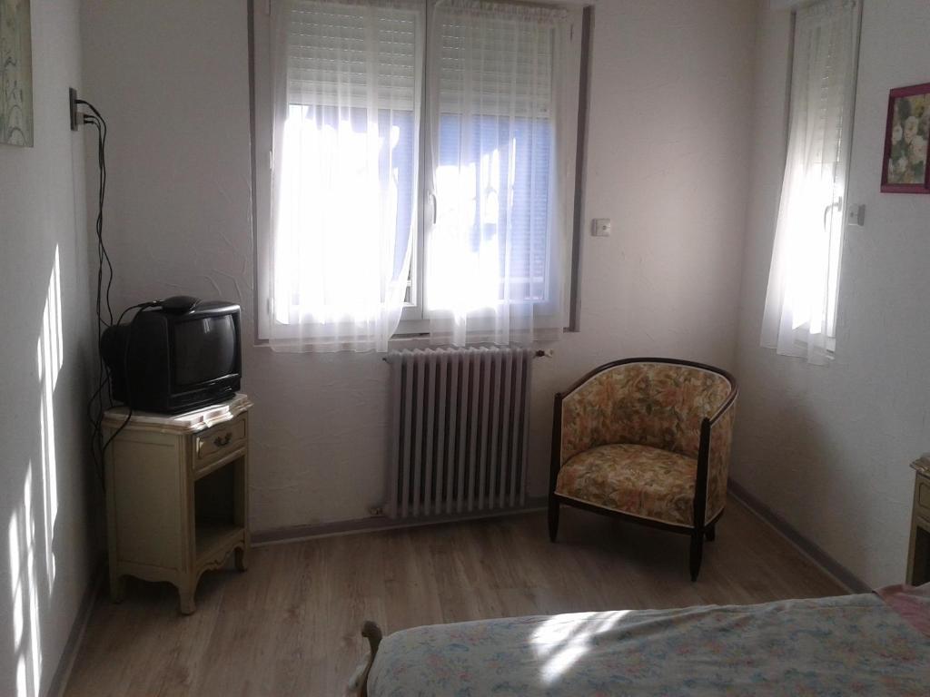 L' Auberge Campagnarde, Lourdes Poueyferre Ruang foto