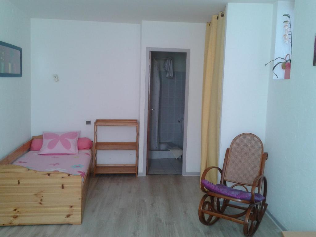 L' Auberge Campagnarde, Lourdes Poueyferre Ruang foto