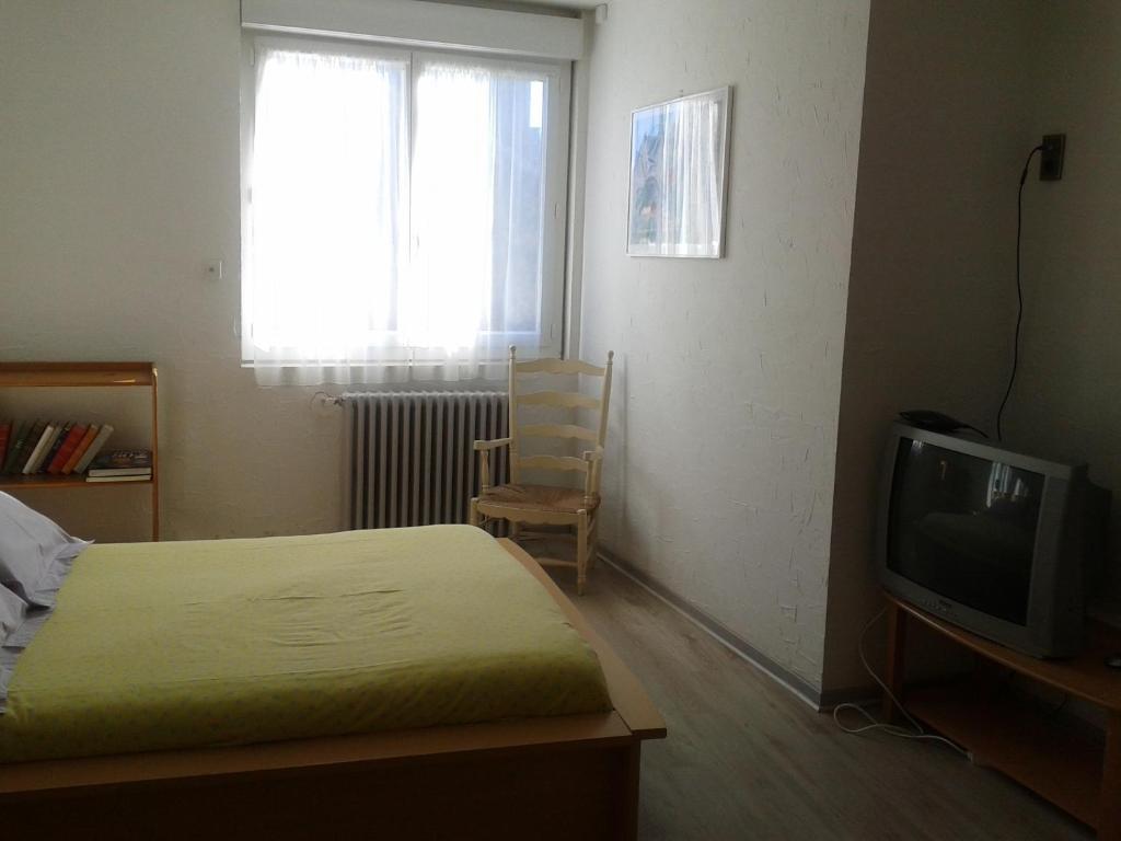 L' Auberge Campagnarde, Lourdes Poueyferre Bagian luar foto